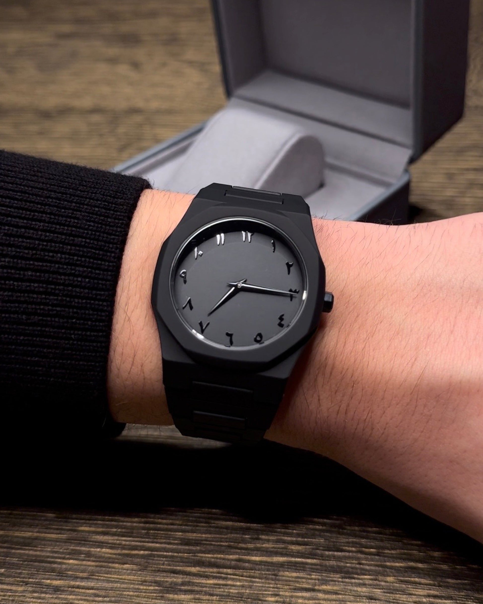 Black Premium Arabic Aura Watch
